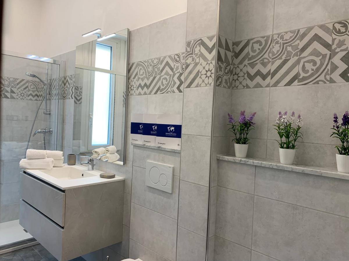 House Acciuga Innamorata By Holiday World Chiavari Bagian luar foto