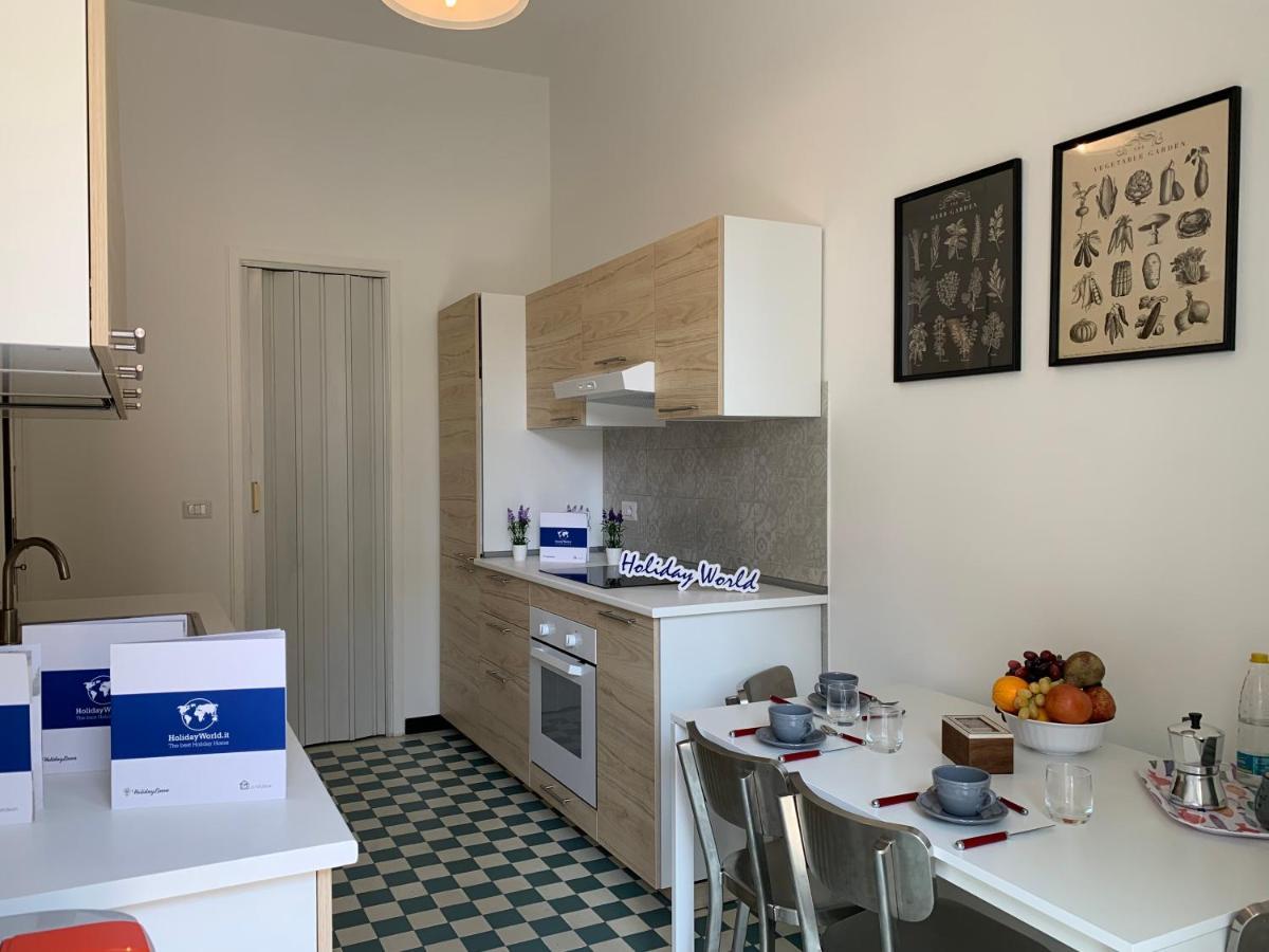 House Acciuga Innamorata By Holiday World Chiavari Bagian luar foto